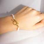 Load image into Gallery viewer, Royal Pearls Bracelet MeOcean
