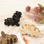 Load image into Gallery viewer, Triple Noir Flower HairClip - MeOcean